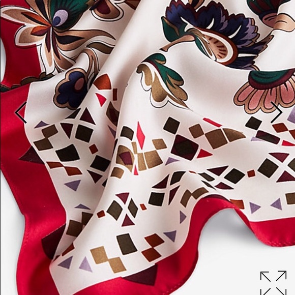 Ann Taylor 100% silk scarf 24x24 inch - Picture 4 of 10